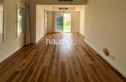 Villa - 3 Bedrooms - 3 Bathrooms for rent in Springs 14 - The Springs - Dubai