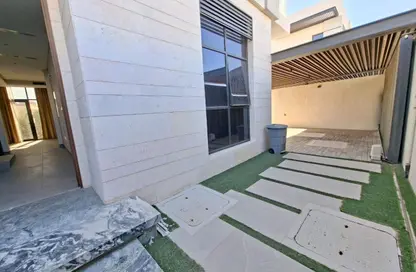 Villa - 4 Bedrooms - 7 Bathrooms for rent in Al Hooshi Villas - Hoshi - Al Badie - Sharjah