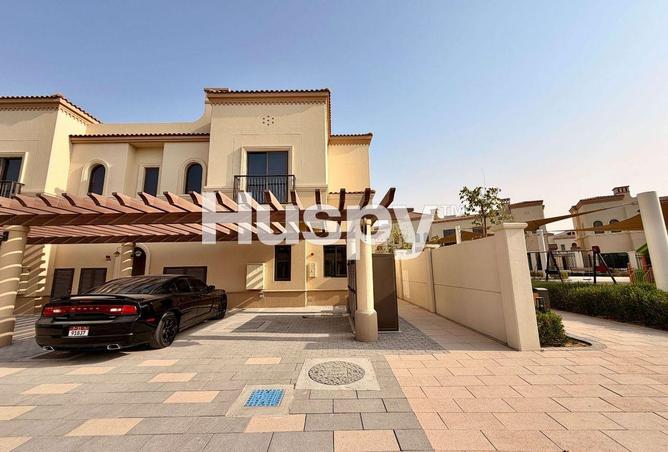 3-bed townhouse · Corner unit · Pool view