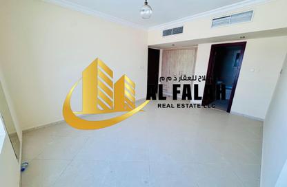 Apartment - 2 - 3 for rent in Joud Tower - Al Mamzar - Sharjah - Sharjah