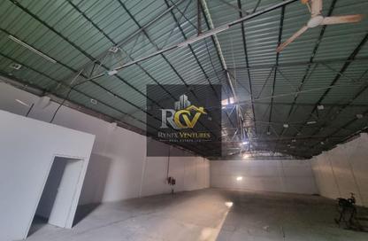 Warehouse - Studio - 1 for rent in Al Khabaisi - Deira - Dubai