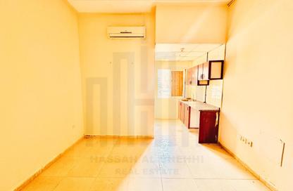 Apartment - Studio - 1 Bathroom for rent in Fire Station Road - Muwaileh - Sharjah Apartment - Studio - 1 Bathroom for rent in Fire Station Road - Muwaileh - Sharjah