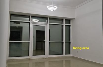 Apartment - 1 - 2 for rent in Lake City Tower - JLT Cluster D - Jumeirah Lake Towers - Dubai