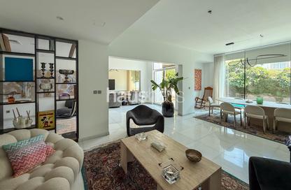 Villa - 5 - 5 for rent in The Meadows Village - Meadows - Dubai