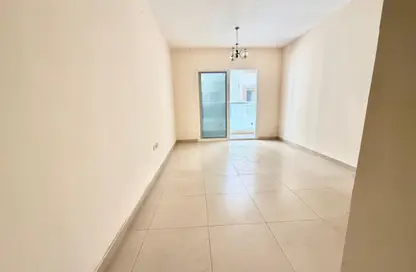 Apartment - 1 Bedroom - 2 Bathrooms for rent in Muwailih Building - Muwaileh - Sharjah