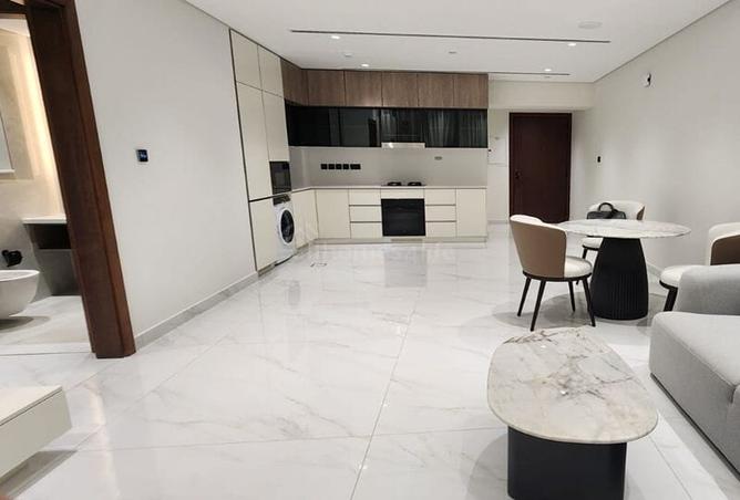 High Floor | 1 BR + Study | Multiple Cheques photo 2