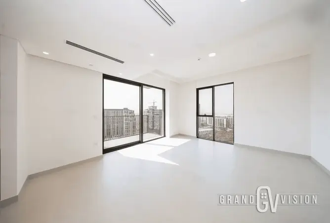 156100773 - Property Image 3