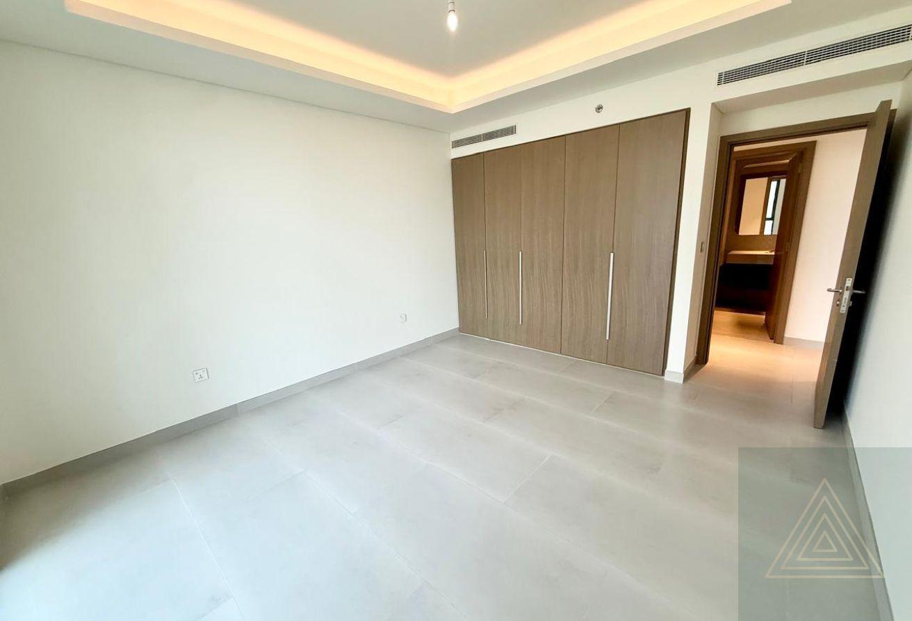 Burj View | High Floor | 3BR + Maid | Corner photo 8