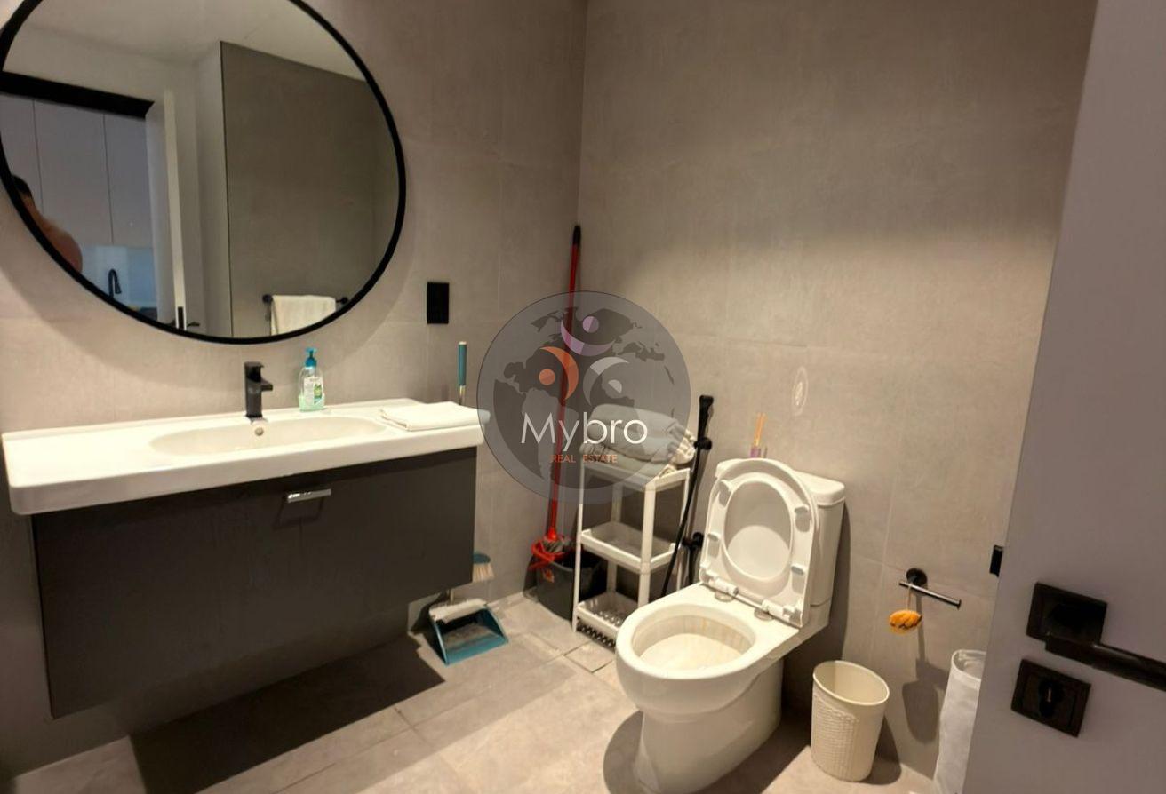 Studio /Fully Furnished / Luxurious photo 5