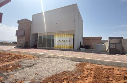 Retail - Studio - 1 Bathroom for rent in Julfar - Ras Al Khaimah
