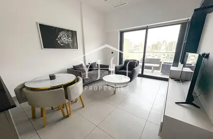 شقة - 2 غرف نوم - 3 حمامات للايجار في برج ريجيل - الضاحية 10 - قرية جميرا الدائرية - دبي