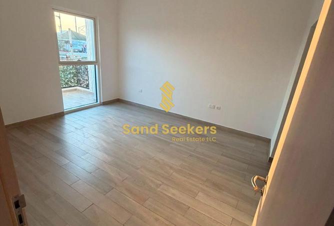 103684221 - Property Image 3