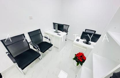 Office Space - Studio - 1 Bathroom for rent in Reem Residency - Al Karama - Dubai