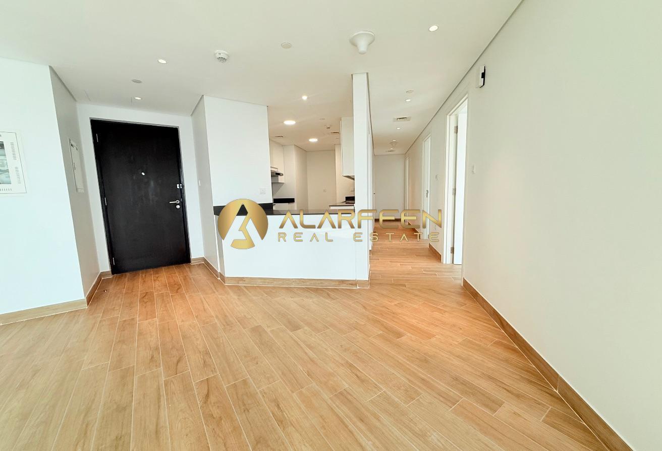 Bright 3BHK | Expo Village | Walk to Metro photo 4