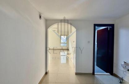 Apartment - 2 Bedrooms - 2 Bathrooms for rent in Al Khan Lagoon Tower - Al Khan Lagoon - Al Khan - Sharjah