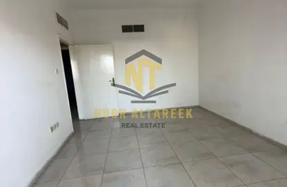 Apartment - 2 Bedrooms - 2 Bathrooms for rent in Qasimia 10 building - Al Mahatta - Al Qasimia - Sharjah
