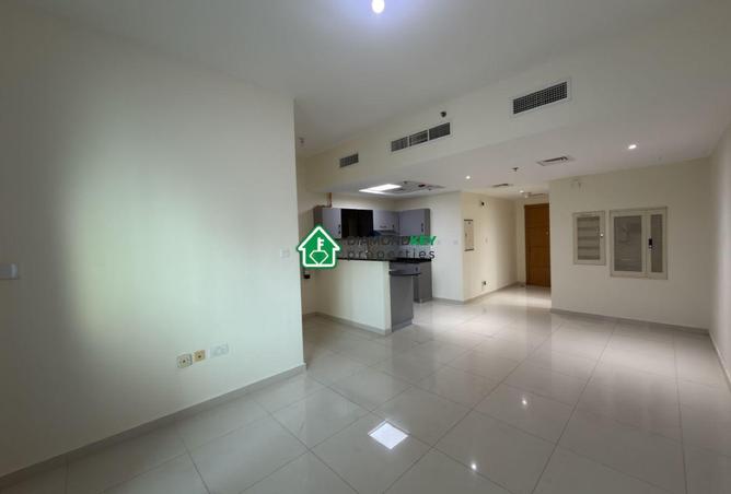 73851561 - Property Image 3