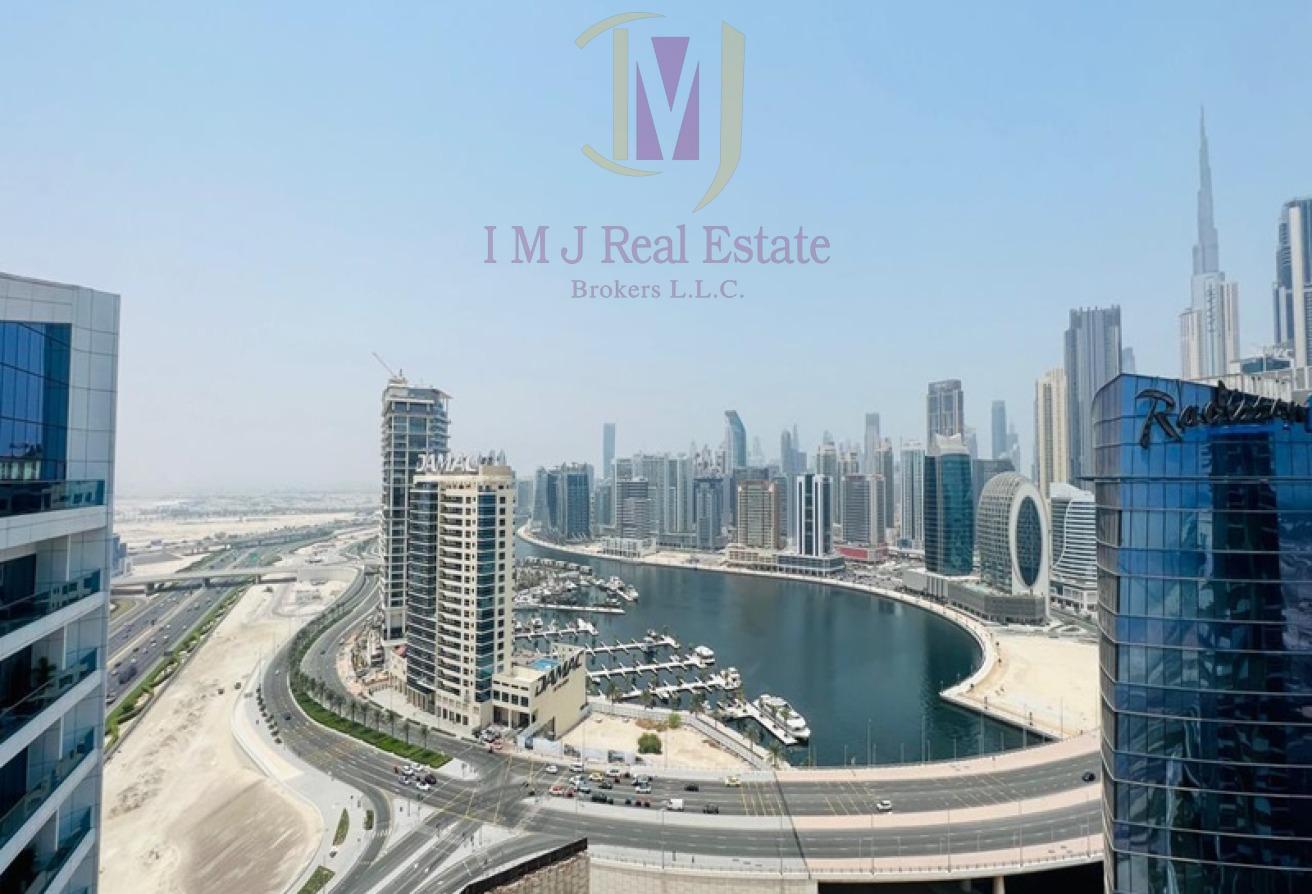 UNFURNISHED | 1 BR | MID FLOOR | CANAL VIEW photo 13