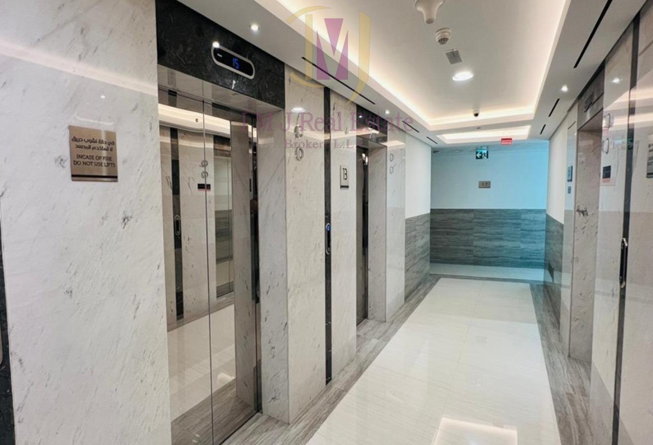 UNFURNISHED | 1 BR | MID FLOOR | CANAL VIEW photo 15