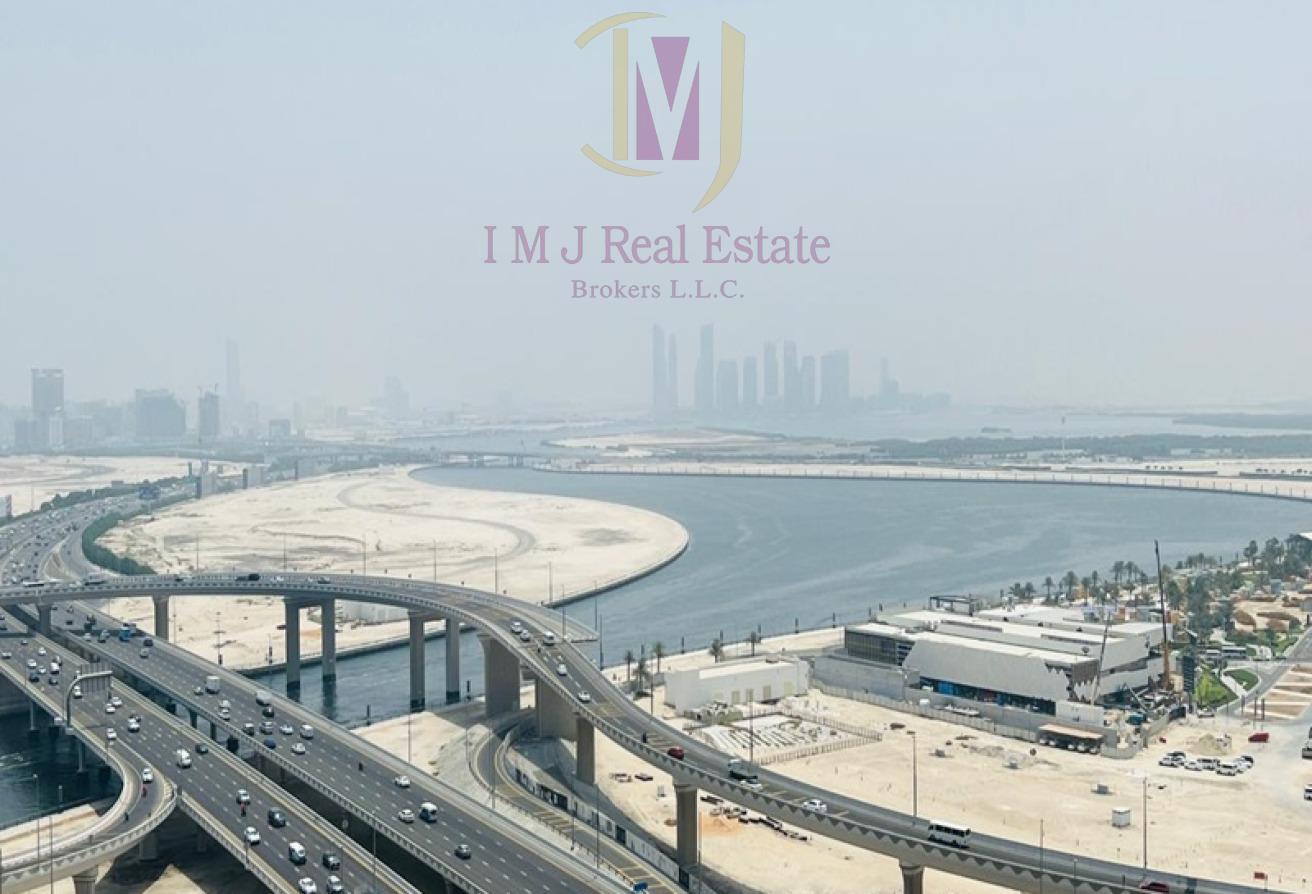 UNFURNISHED | 1 BR | MID FLOOR | CANAL VIEW photo 11