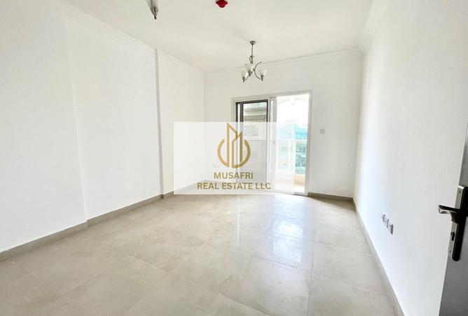 100835158 - Property Image 3