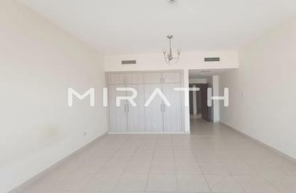Apartment - 3 Bedrooms - 4 Bathrooms for rent in Al Raffa Tower - Al Raffa - Bur Dubai - Dubai