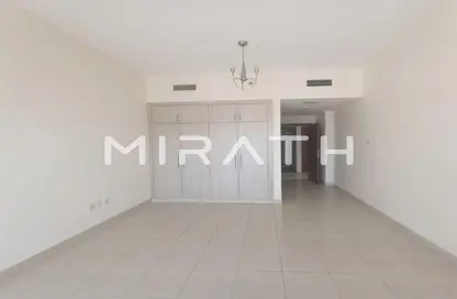 Apartment - 3 Bedrooms - 4 Bathrooms for rent in Al Raffa Tower - Al Raffa - Bur Dubai - Dubai
