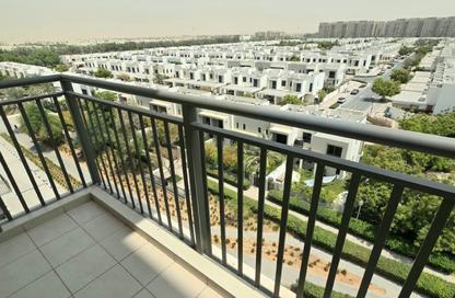 Apartment - 3 Bedrooms - 4 Bathrooms for sale in Zahra Apartments 2A - Zahra Apartments 2 - Zahra Apartments - Town Square - Dubai