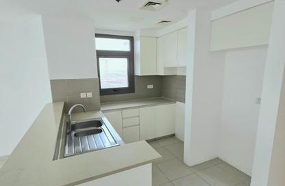 Apartment - 3 Bedrooms - 4 Bathrooms for sale in Zahra Apartments 2A - Zahra Apartments 2 - Zahra Apartments - Town Square - Dubai