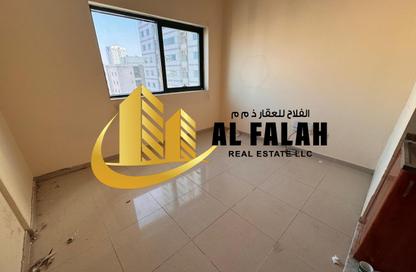 شقة - 1 حمام للايجار في شارع التعاون الجديد - التعاون - الشارقة