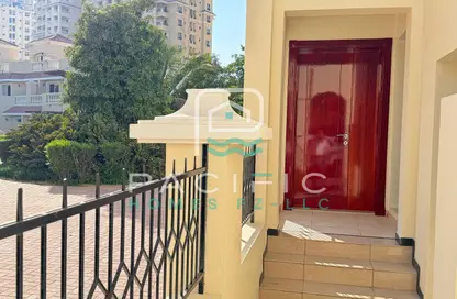 Townhouse - 2 Bedrooms - 2 Bathrooms for rent in The Townhouses at Al Hamra Village - Al Hamra Village - Ras Al Khaimah