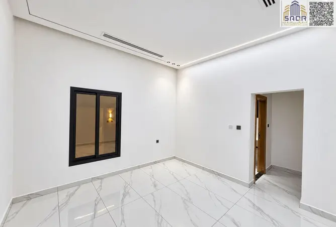 158223980 - Property Image 3