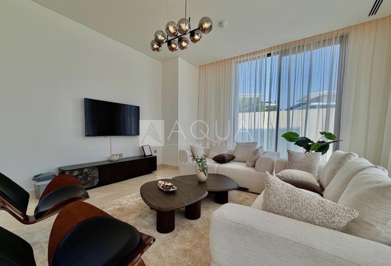 EXCLUSIVE | PRIVATE POOL | FULLY FURNISHED photo 7