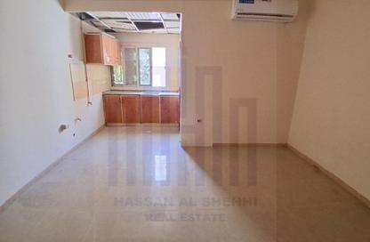 Apartment - Studio - 1 for rent in Fire Station Road - Muwaileh - Sharjah