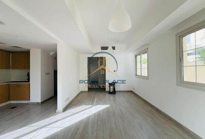 75030977 - Property Image 2