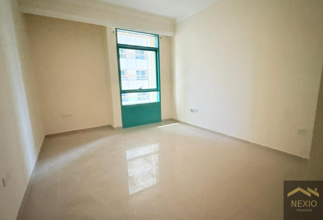 Specious layout | Ready to Move | Prime Location photo 6