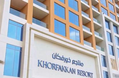 النزل و الشقق الفندقية - غرفة نوم - 2 حمامات للبيع في خورفكان - الشارقة