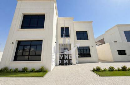 Villa - 5 Bedrooms - 7 Bathrooms for rent in Mushrif Park - Dubai