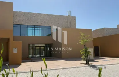 Villa - 4 Bedrooms - 5 Bathrooms for rent in Al Jurf Gardens - AlJurf - Ghantoot - Abu Dhabi