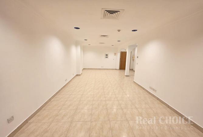 85732201 - Property Image 2