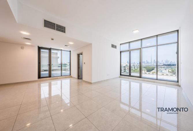 Skyline · Expansive Terrace · Floor — photo 3