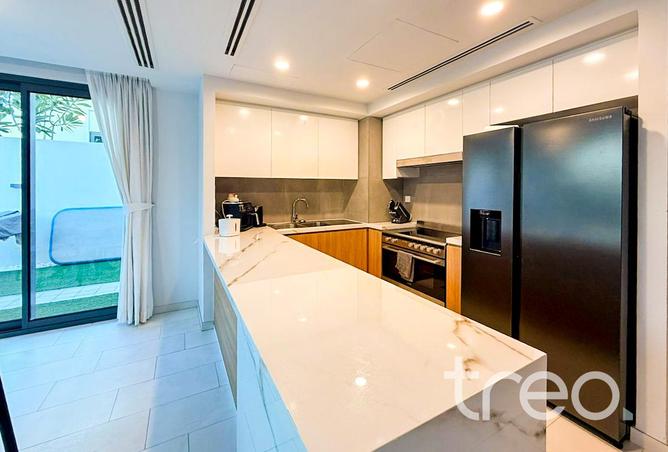 83658281 - Property Image 3