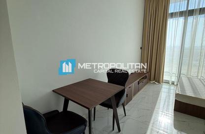Apartment - Studio - 1 Bathroom for rent in The Gate - Masdar City - Abu Dhabi