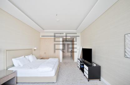 Apartment - Studio - 1 for rent in The Palm Tower - Palm Jumeirah - Dubai