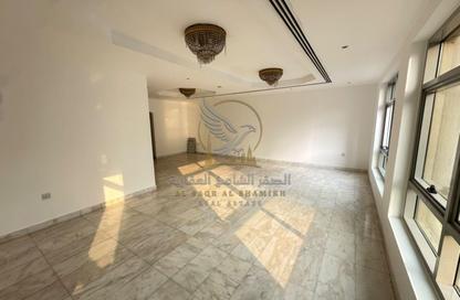 Apartment - 3 - 4 for rent in Al Majaz 3 - Al Majaz - Sharjah