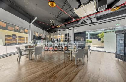 Retail - Studio - 1 Bathroom for rent in Rose Palace - Arjan - Dubai