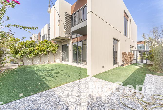 Corner Villa | Exclusive | Fully Furnished