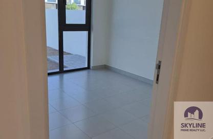 Villa - 4 - 4 for rent in Parkside 2 - Emaar South - Dubai South (Dubai World Central) - Dubai Villa - 4 - 4 for rent in Parkside 2 - Emaar South - Dubai South (Dubai World Central) - Dubai