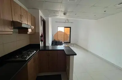 شقة - غرفة نوم - 2 حمامات للايجار في مساكن النخبة رقم 6 - مساكن النخبة الرياضية - مدينة دبي الرياضية - دبي