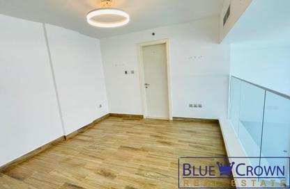 Apartment - 1 Bedroom - 2 Bathrooms for rent in Flamingo Building - District 15 - Jumeirah Village Circle - Dubai